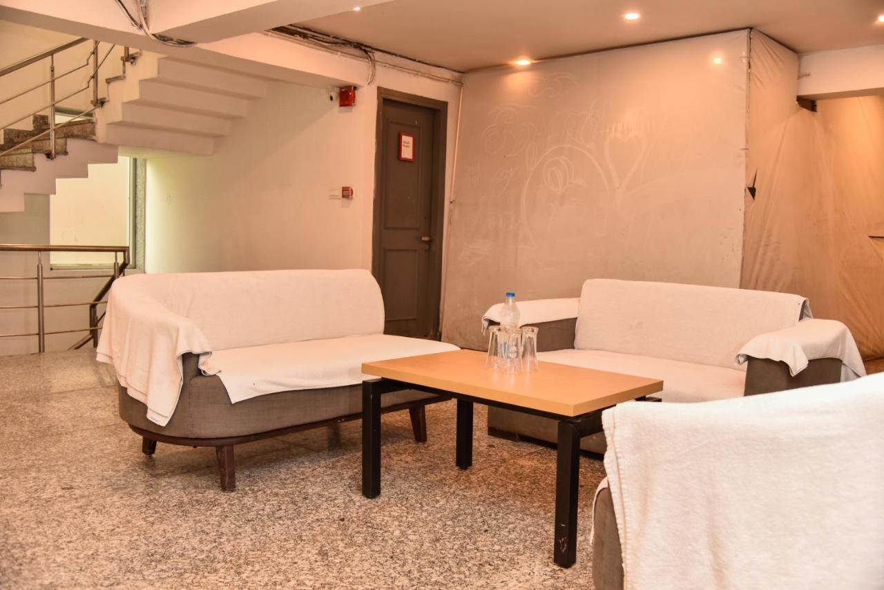 Hotel White Saffron New Delhi Exterior photo