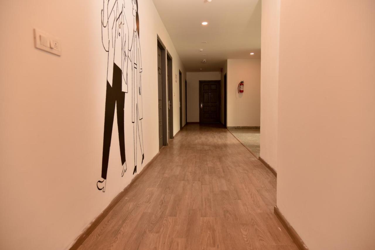 Hotel White Saffron New Delhi Exterior photo