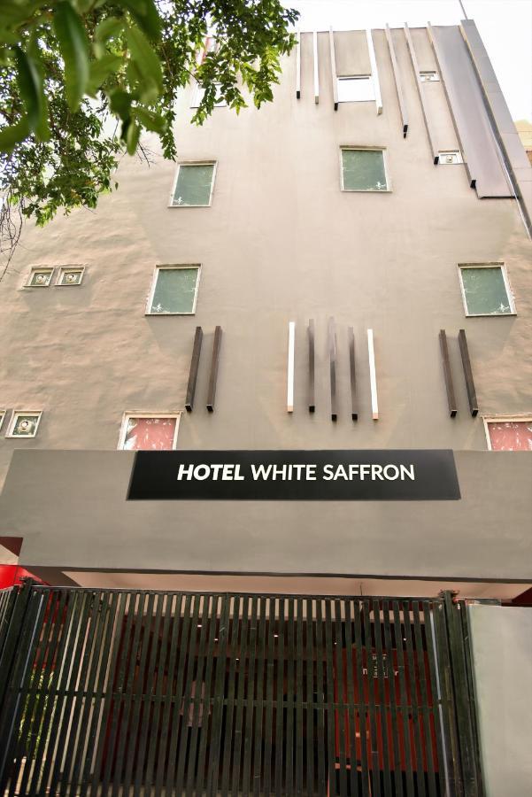 Hotel White Saffron New Delhi Exterior photo