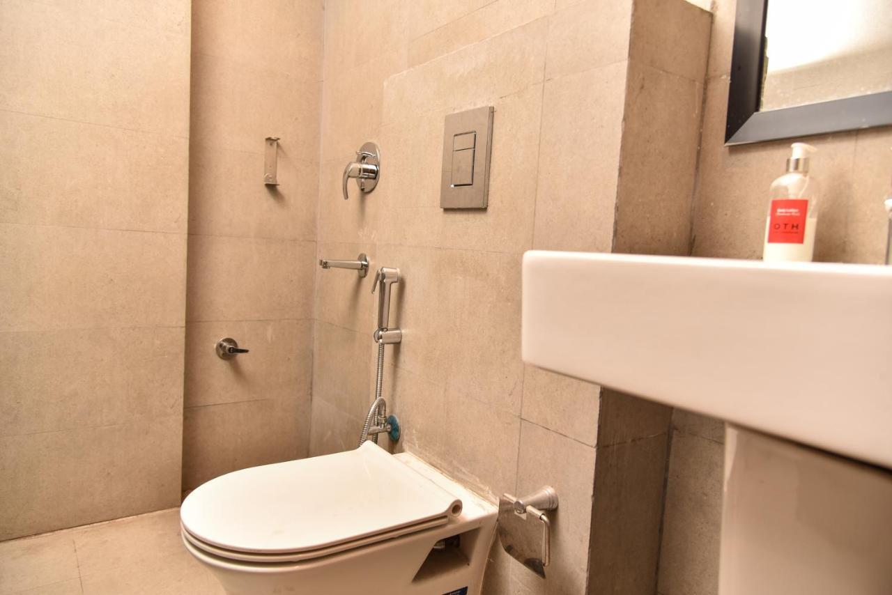 Hotel White Saffron New Delhi Exterior photo